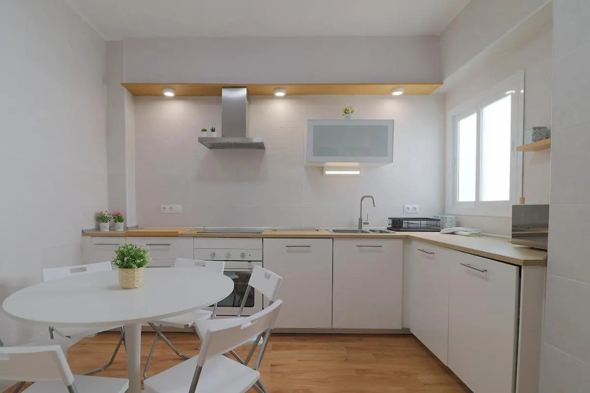 C102 - Huge And Stylish 5 Bedroom By The Center Malaga Apartment